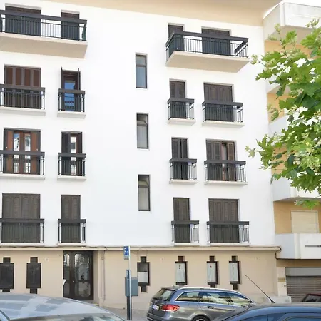 99 - T2 Apartment