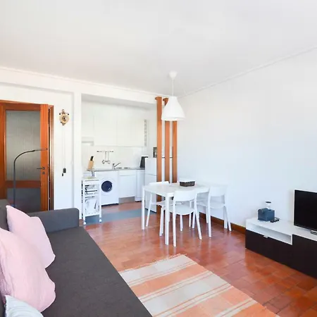Apartment 99 - T2 Sesimbra